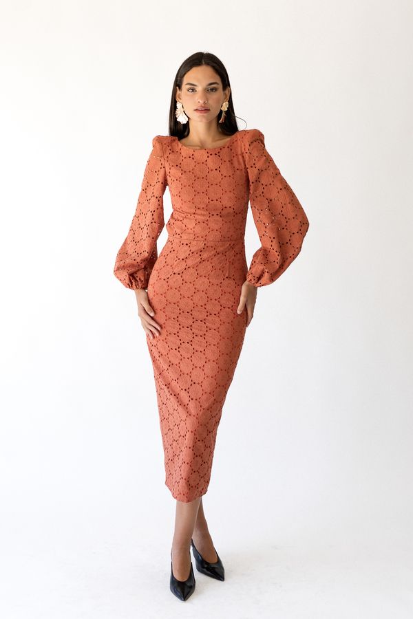 Vestido Blanca Martín para invitada elegante de boda